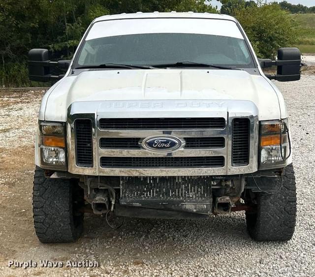 Image of Ford F-250 equipment image 1
