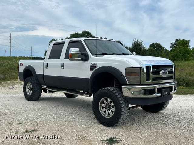 Image of Ford F-250 equipment image 2