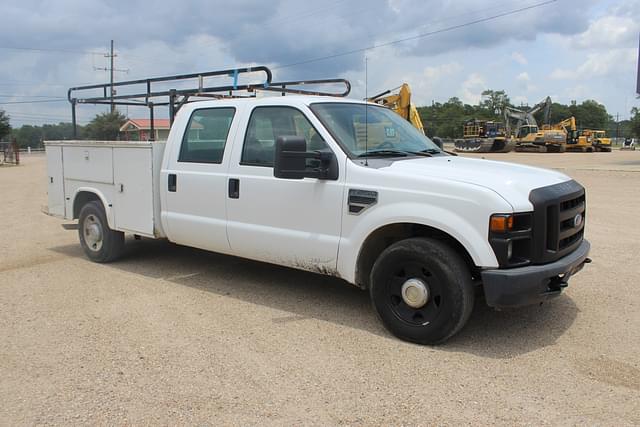 Image of Ford F-250 equipment image 1