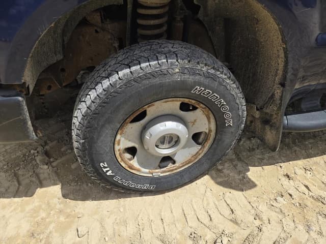 Image of Ford F-250 equipment image 3