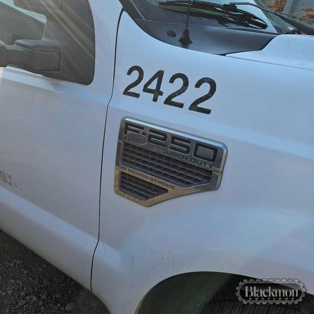 Image of Ford F-250 equipment image 1