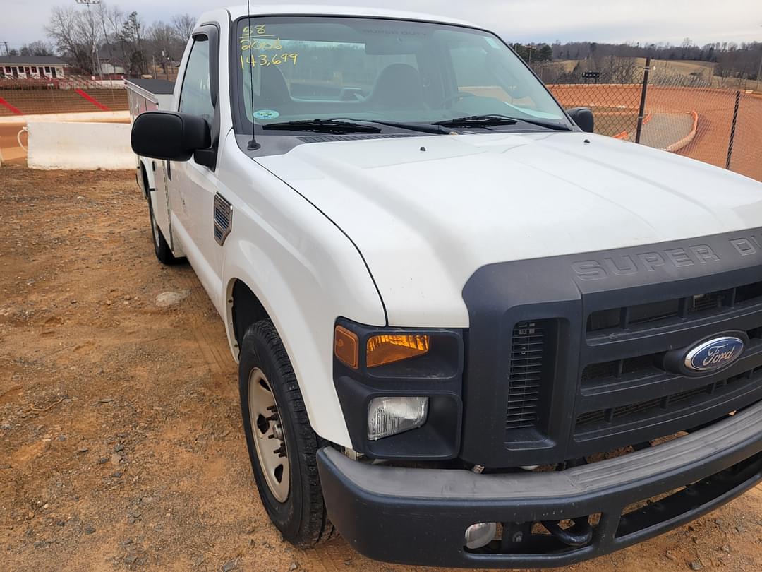 Image of Ford F-250 Primary image