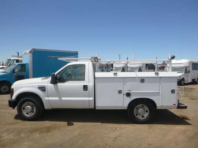 Image of Ford F-250 equipment image 4