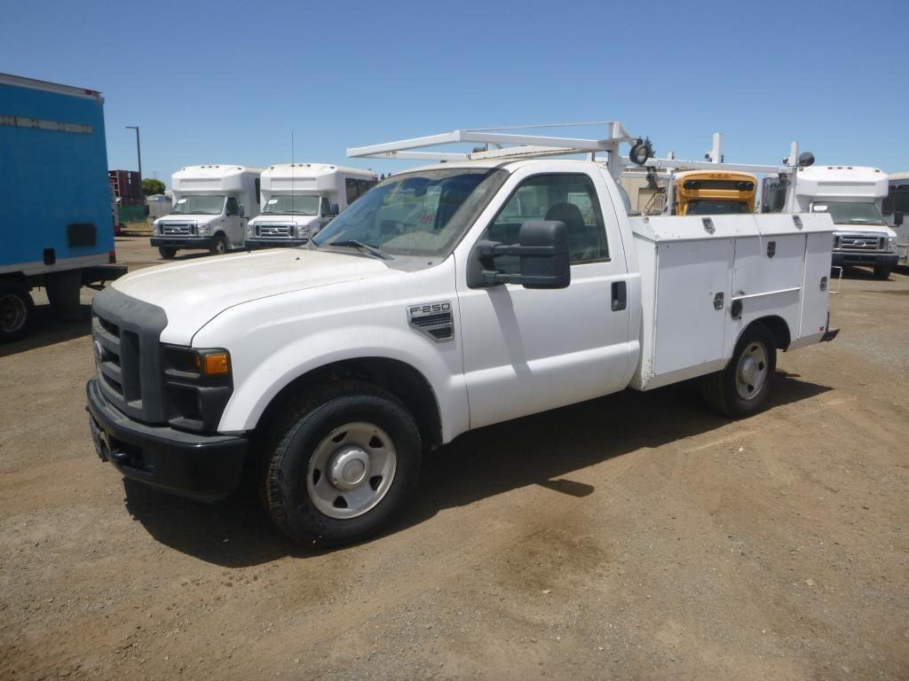 Image of Ford F-250 Primary image