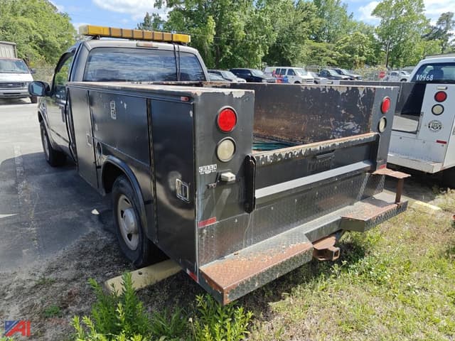 Image of Ford F-250 equipment image 1