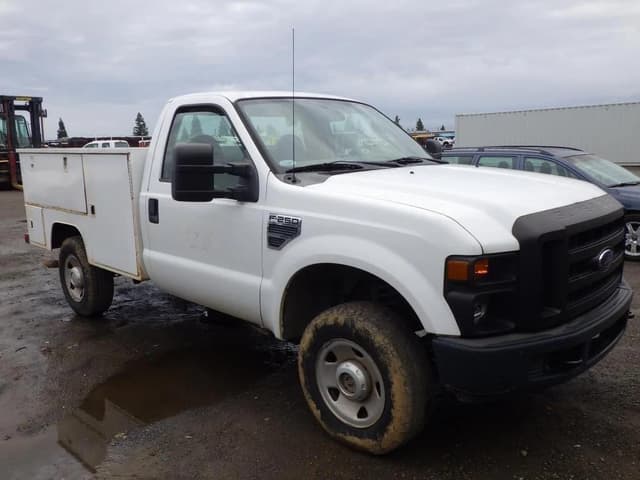 Image of Ford F-250 equipment image 1