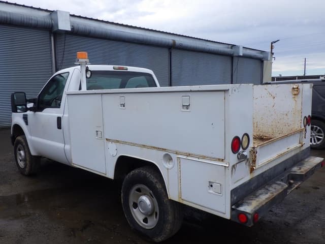 Image of Ford F-250 equipment image 3