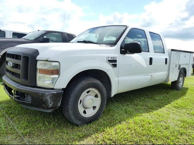 Image of Ford F-250 equipment image 1