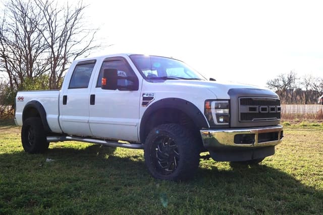 Image of Ford F-250 equipment image 1