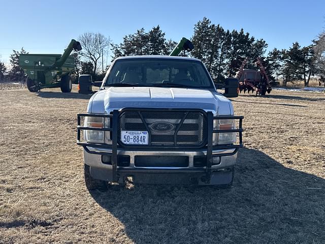 Image of Ford F-250 equipment image 3