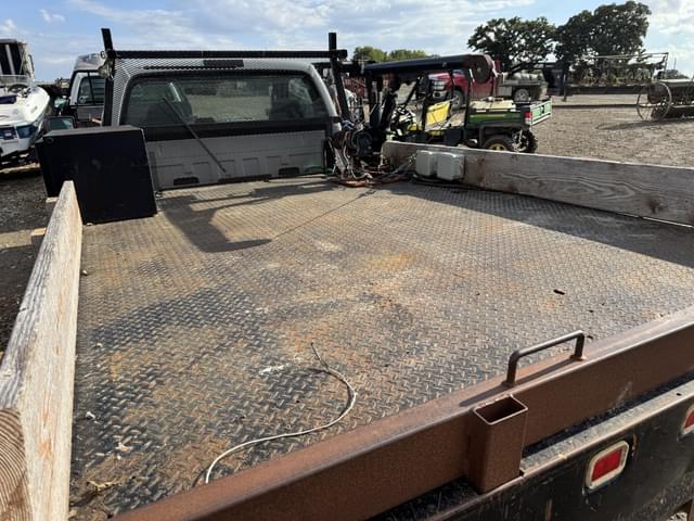Image of Ford F-350 equipment image 4