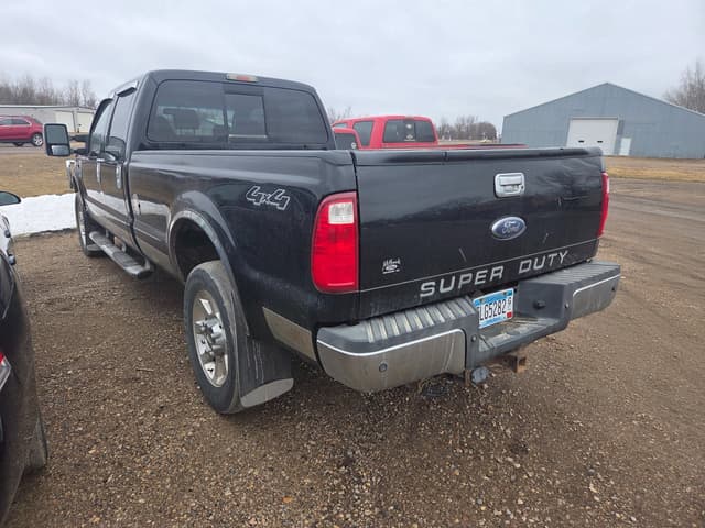 Image of Ford F-350 equipment image 3