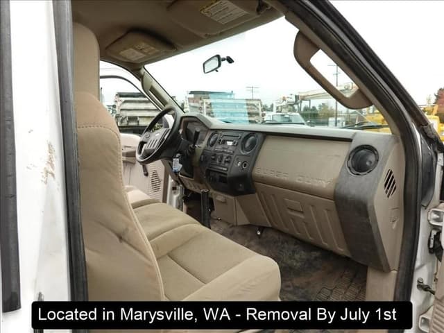 Image of Ford F-350 equipment image 1