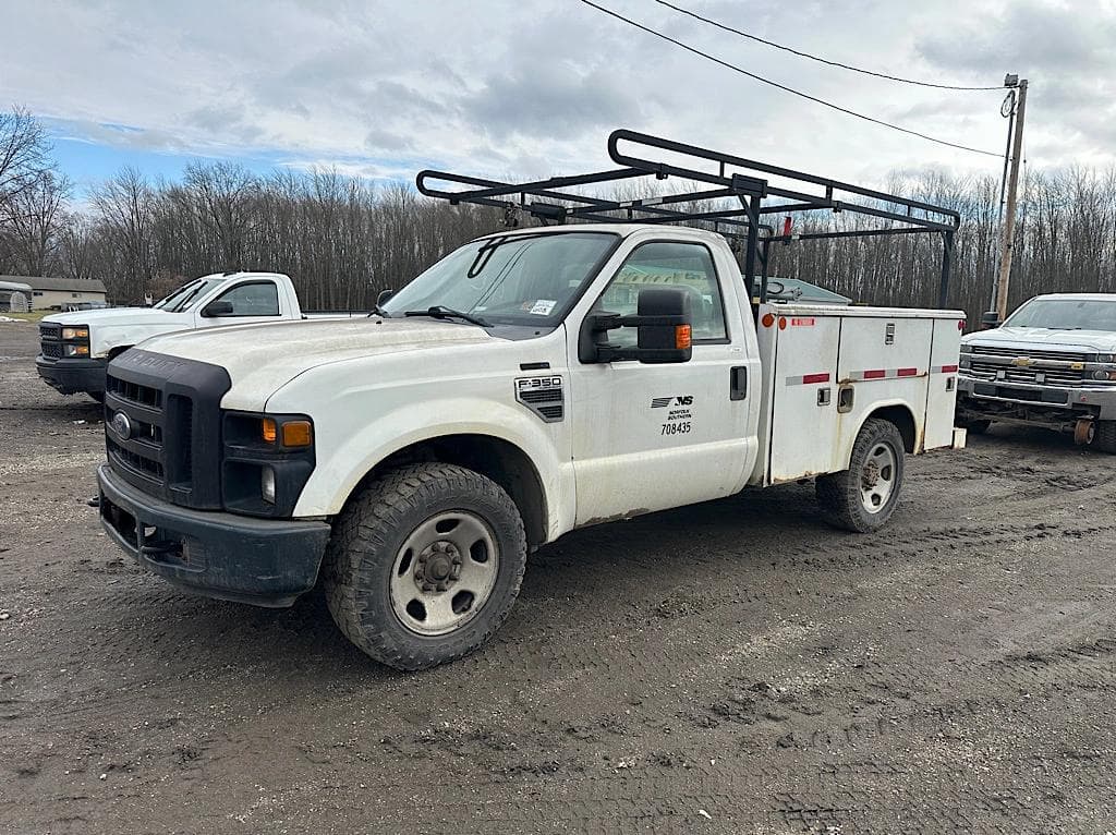 Image of Ford F-350 Primary image