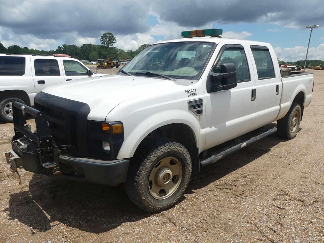 Image of Ford F-350 Primary image