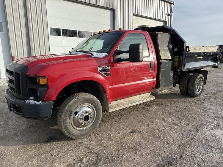 2008 Ford F-350 Equipment Image0