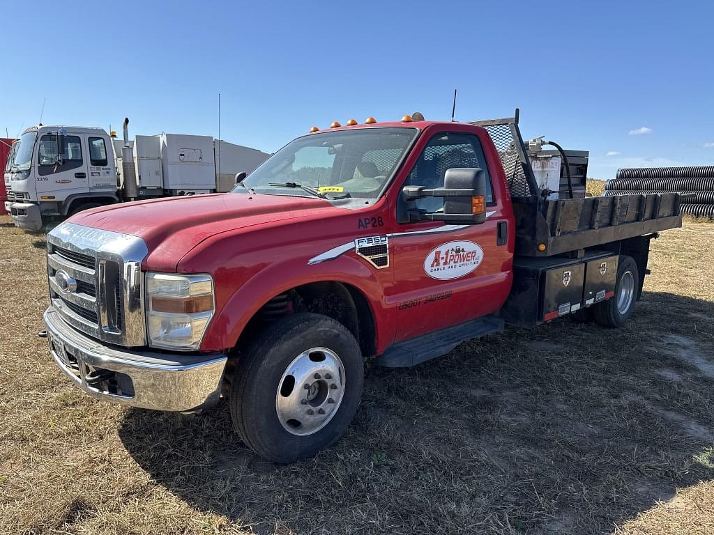 Image of Ford F-350 Primary image