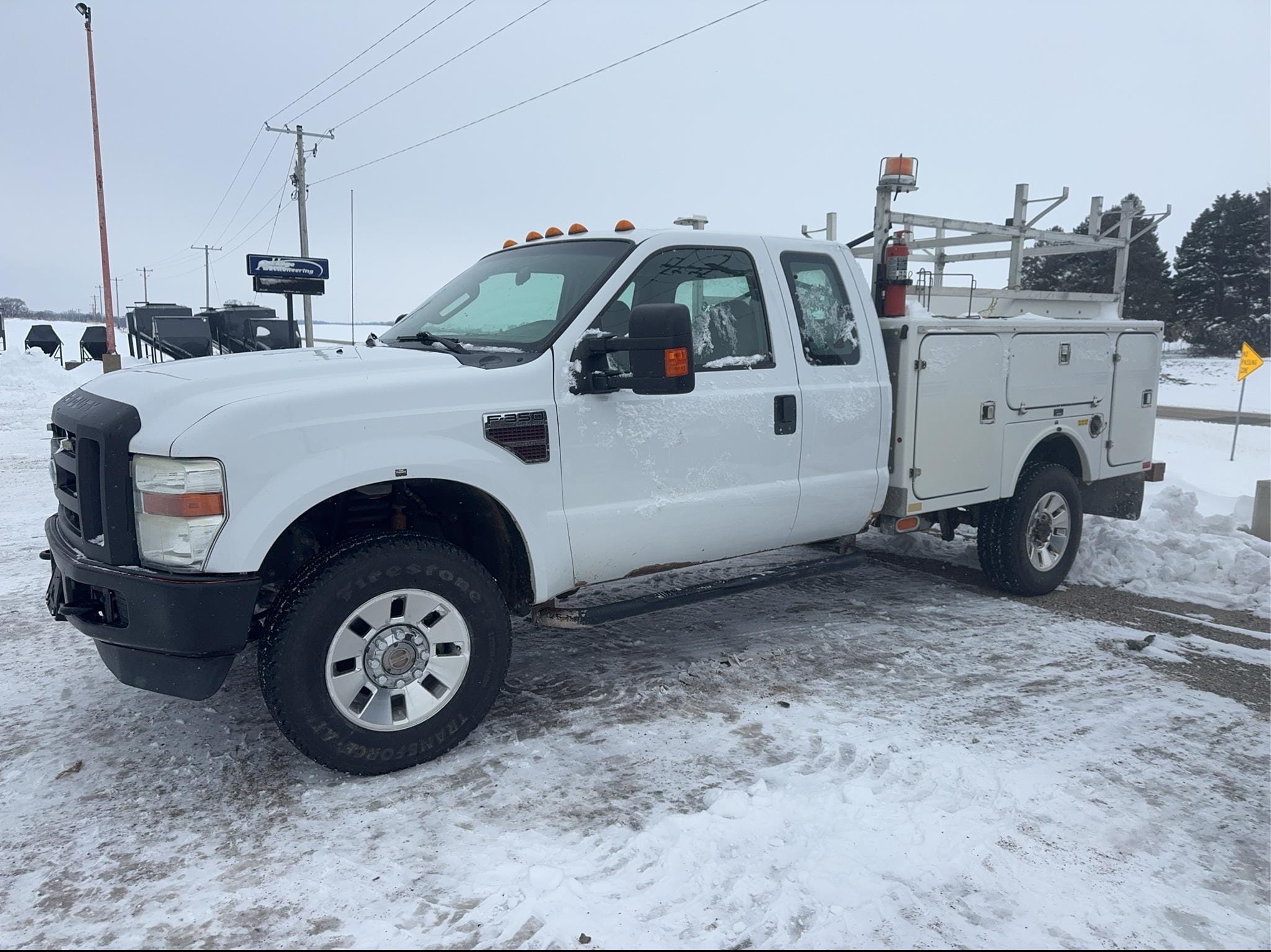 2008 Ford F-350 Equipment Image0