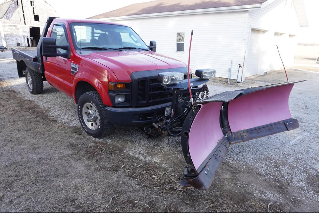 Image of Ford F-350 Primary image