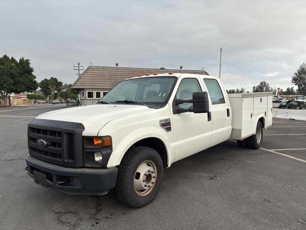 Image of Ford F-350 Primary image