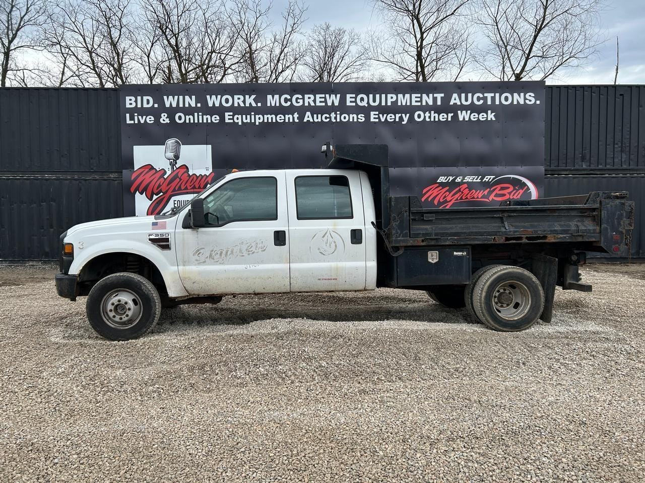 2008 Ford F-350 Equipment Image0