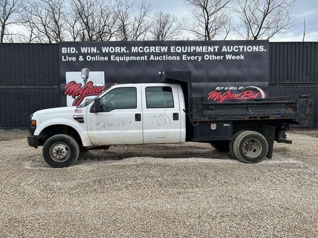 Image of Ford F-350 Primary image