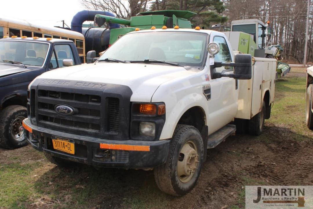 Image of Ford F-350 Primary image