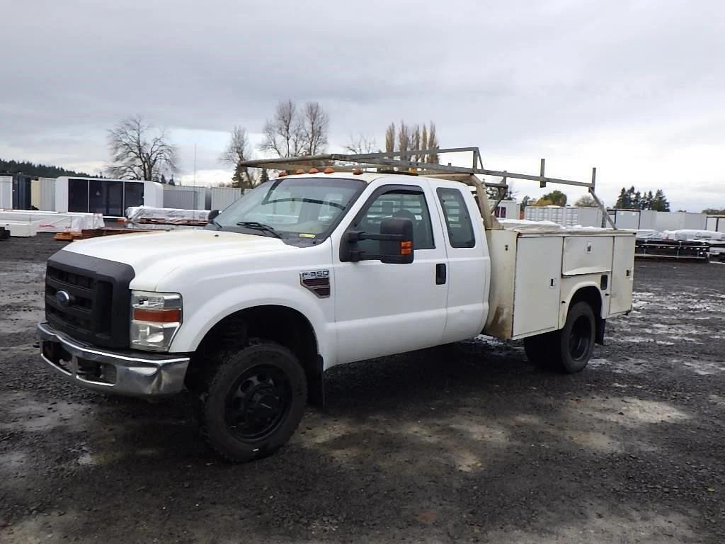 Image of Ford F-350 Primary image