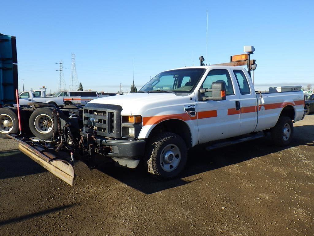 Image of Ford F-350 Primary image