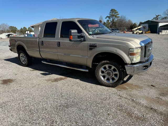 Image of Ford F-350 equipment image 2