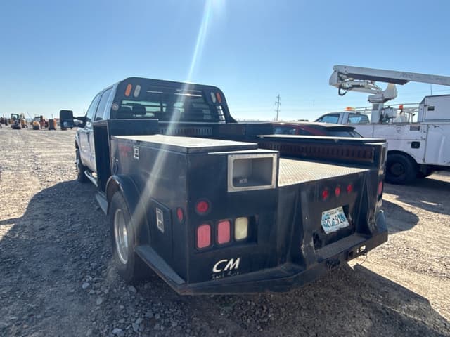 Image of Ford F-350 equipment image 4