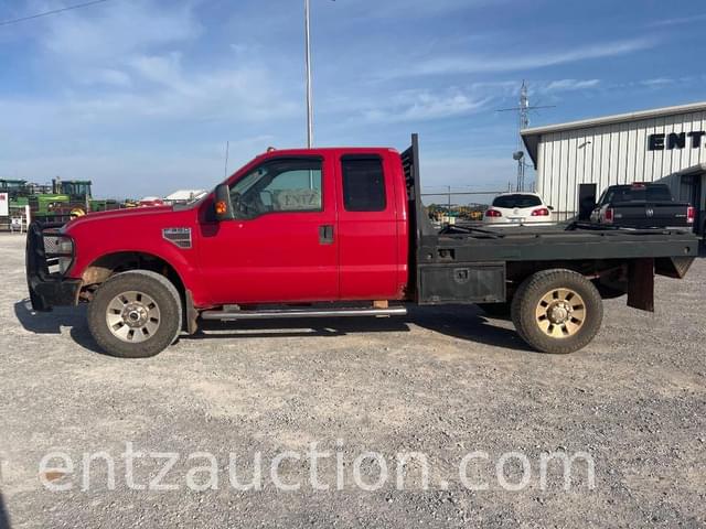 Image of Ford F-350 equipment image 1