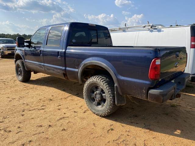 Image of Ford F-350 equipment image 1