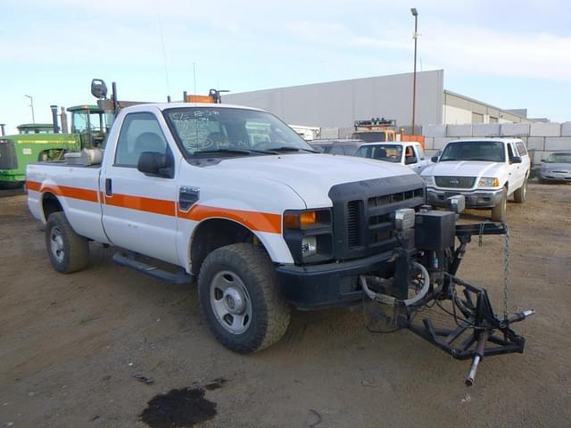 Image of Ford F-350 equipment image 1