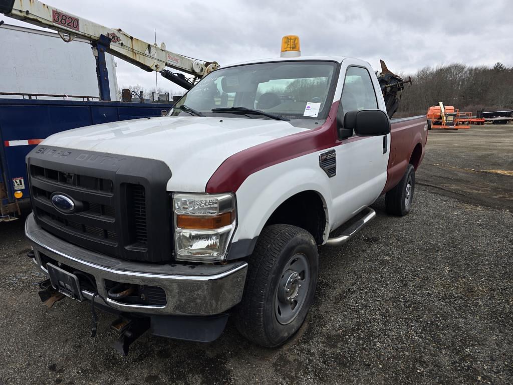 Image of Ford F-350 Primary image