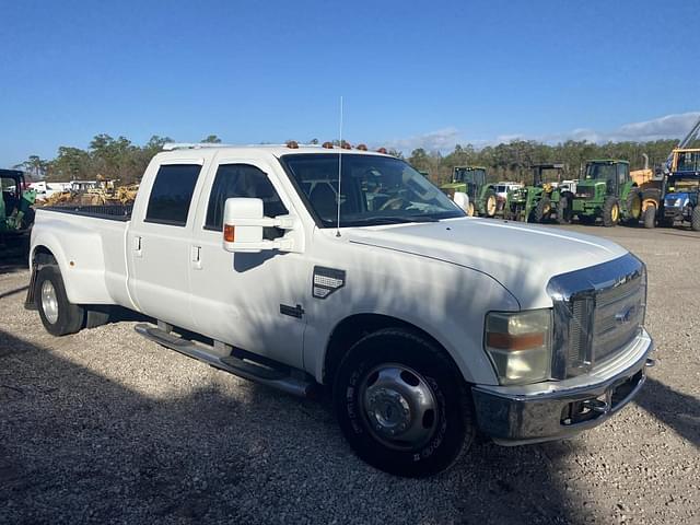 Image of Ford F-350 equipment image 3