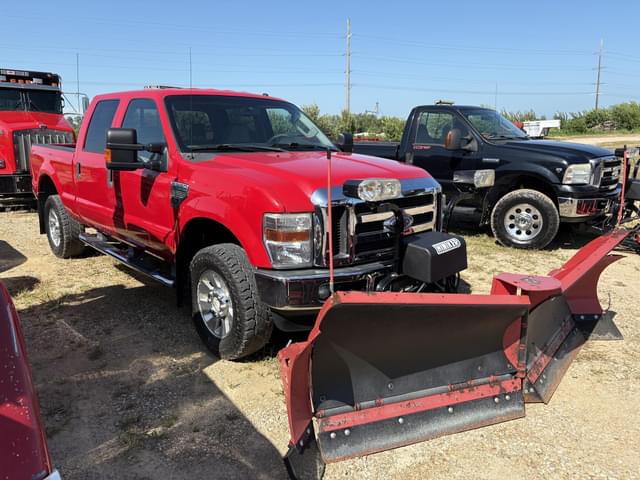 Image of Ford F-350 equipment image 1