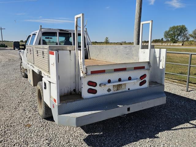Image of Ford F-350 equipment image 4