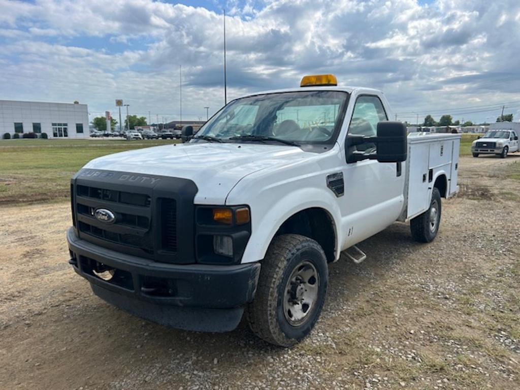 Image of Ford F-350 Primary image