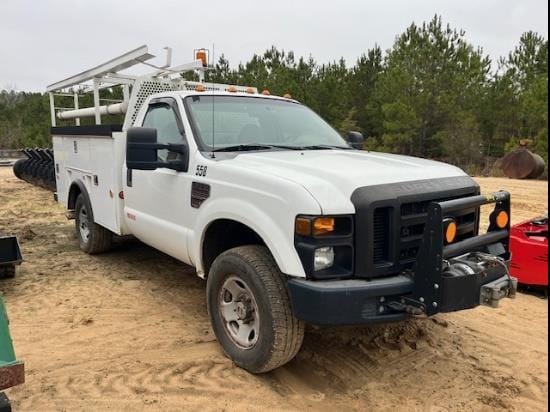 2008 Ford F-350 Equipment Image0