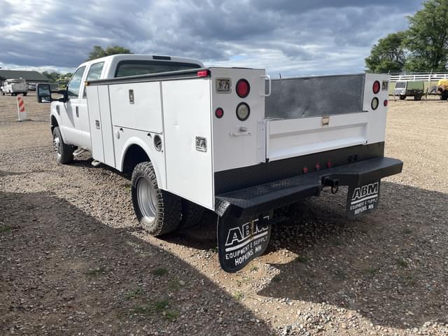 Image of Ford F-350 equipment image 1