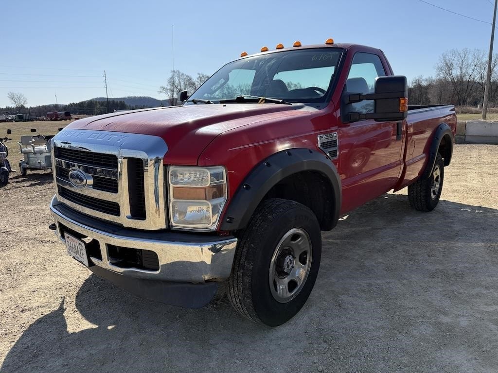 2008 Ford F-350 Equipment Image0