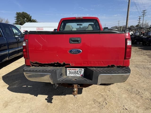 Image of Ford F-350 equipment image 4