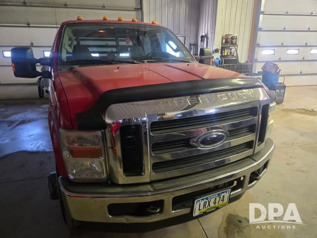 Image of Ford F-350 equipment image 1