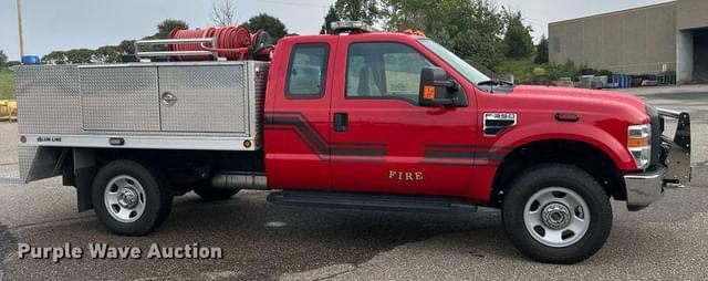 Image of Ford F-350 equipment image 3