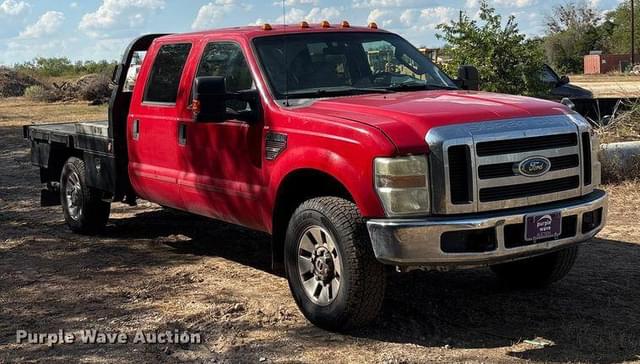 Image of Ford F-350 equipment image 2