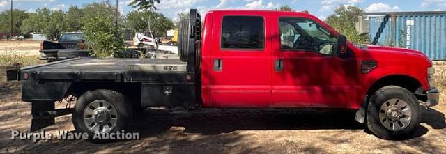 Image of Ford F-350 equipment image 3