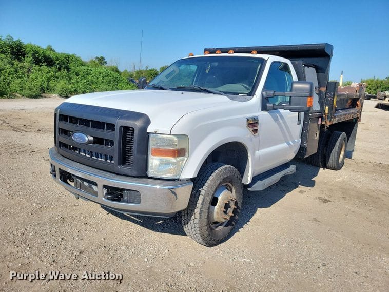 2008 Ford F-350 Equipment Image0