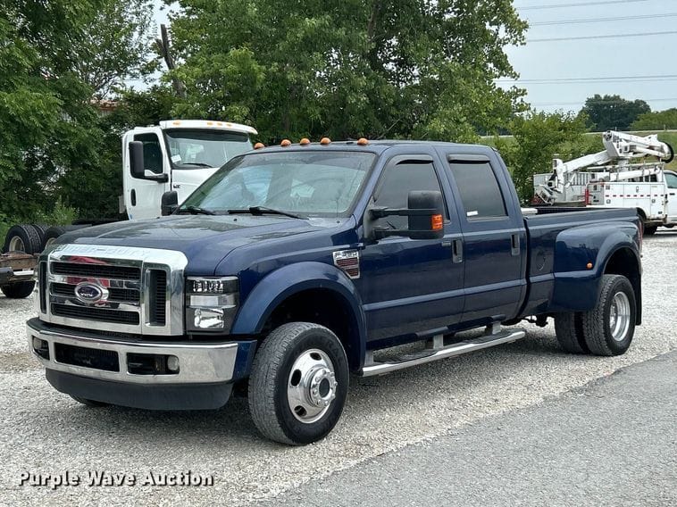 2008 Ford F-350 Equipment Image0