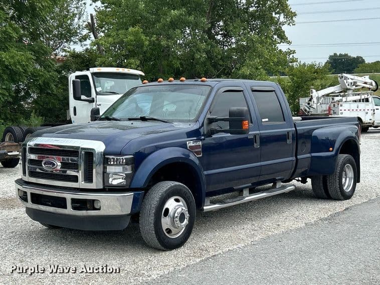 Image of Ford F-350 Primary image